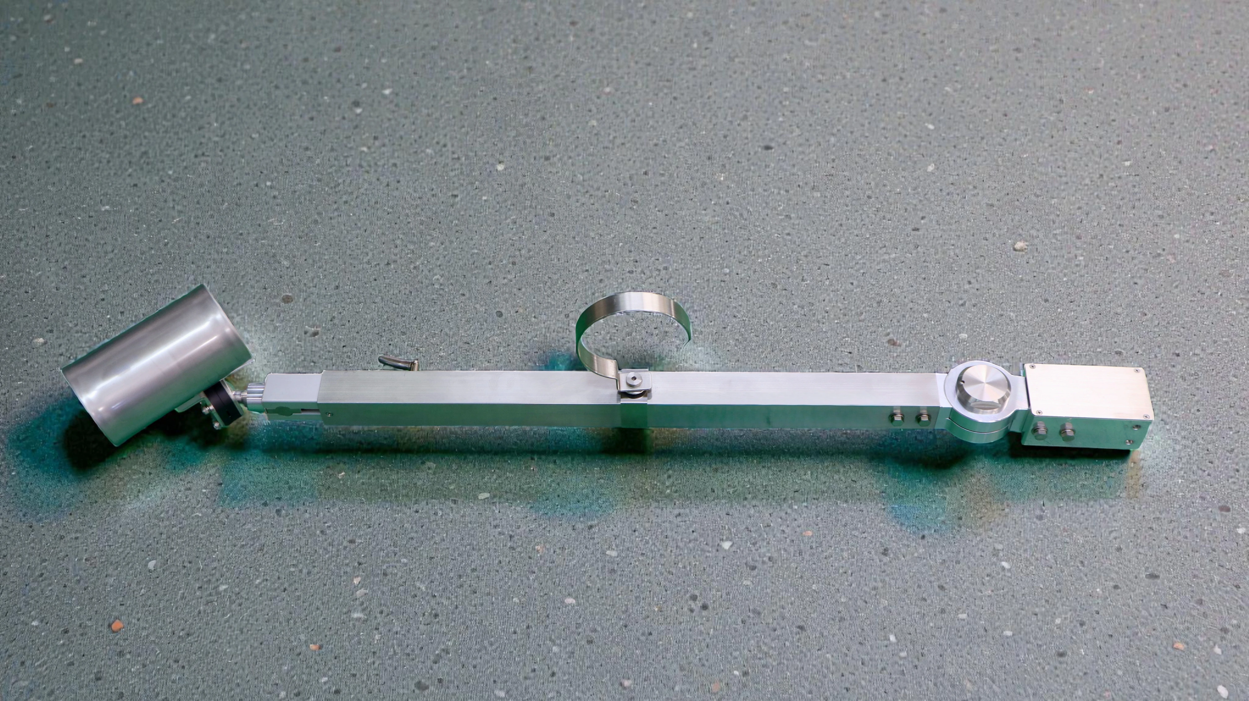 アームにノズル装着（上面）