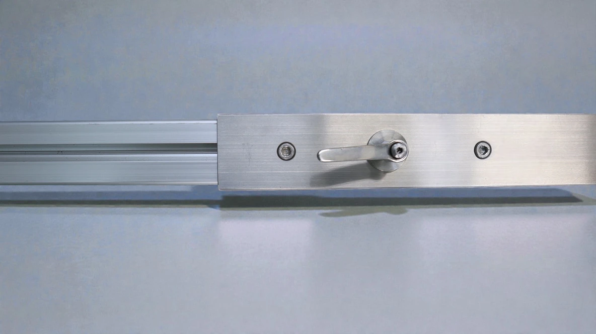 中間アジャスター